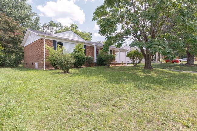Building Photo - A Haven of Comfort and Convenience