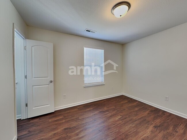 Building Photo - 2504 Tulip Poplar Cir