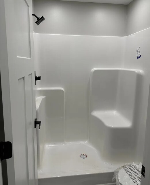 Master Bath - 8195 Lake Pleasant Rd