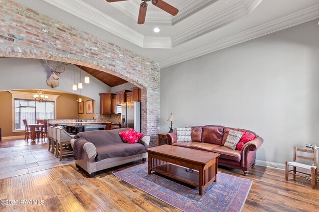 Building Photo - 126 Heathwood Dr