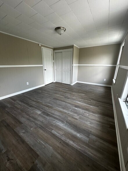 Building Photo - 631 North St