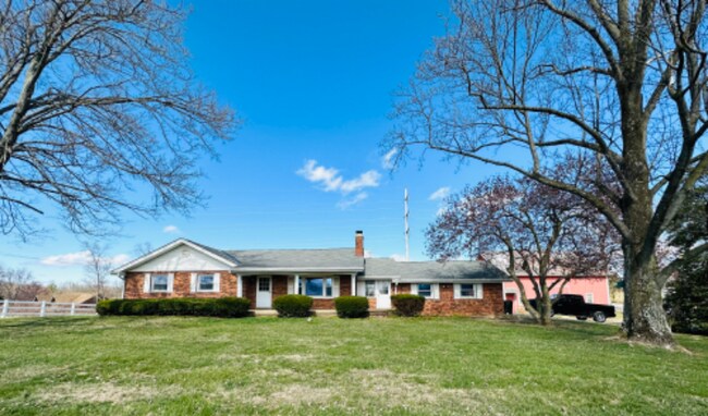 Primary Photo - 2756 Longbranch Rd