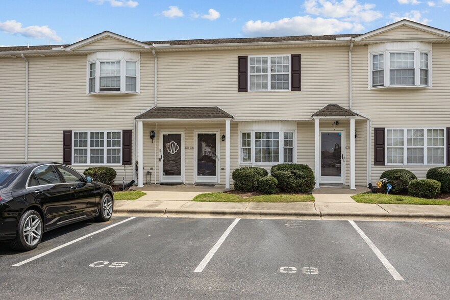 Primary Photo - 3809 E Vancroft Cir