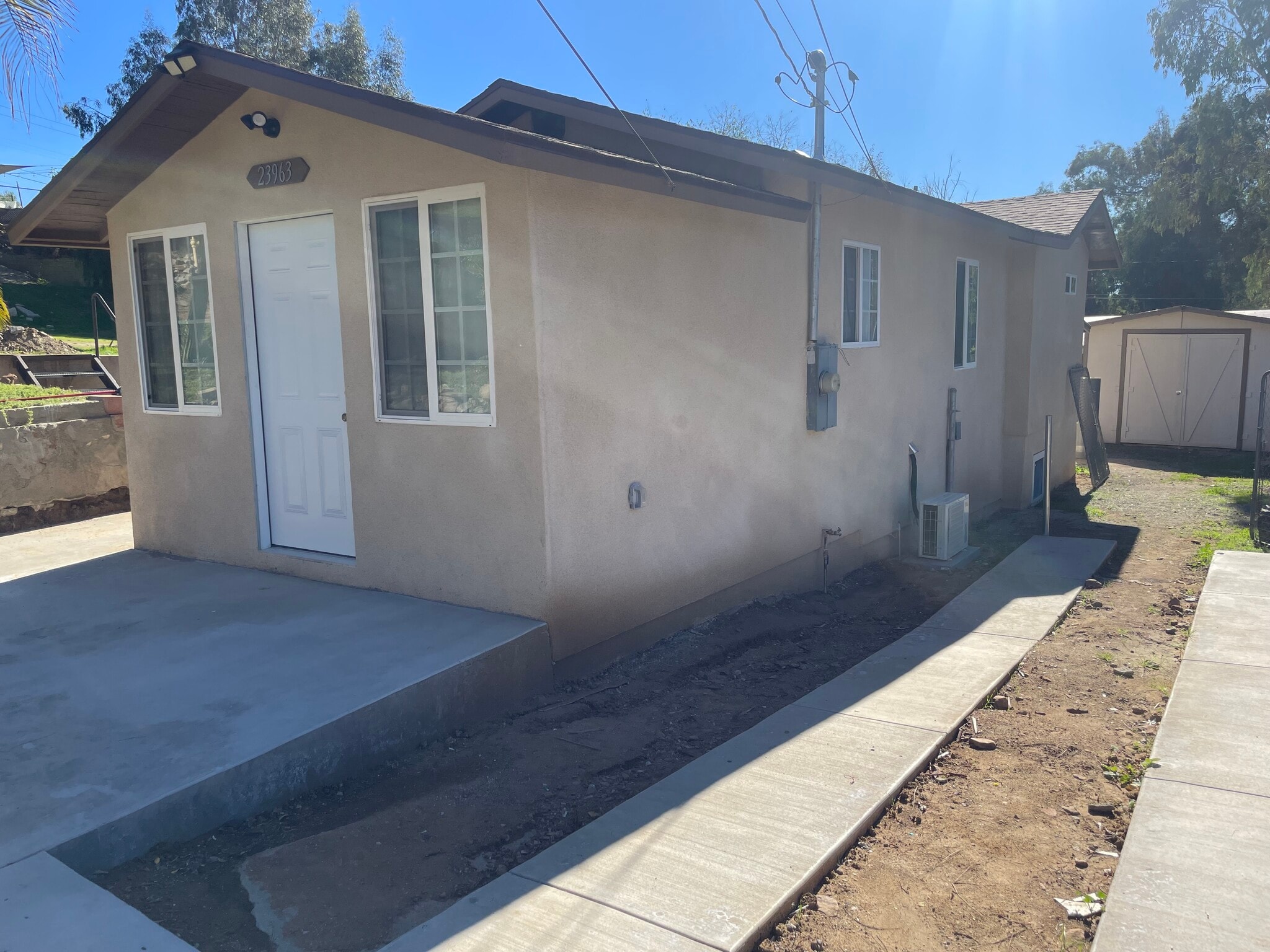 Building Photo - 23963 Lodge Dr