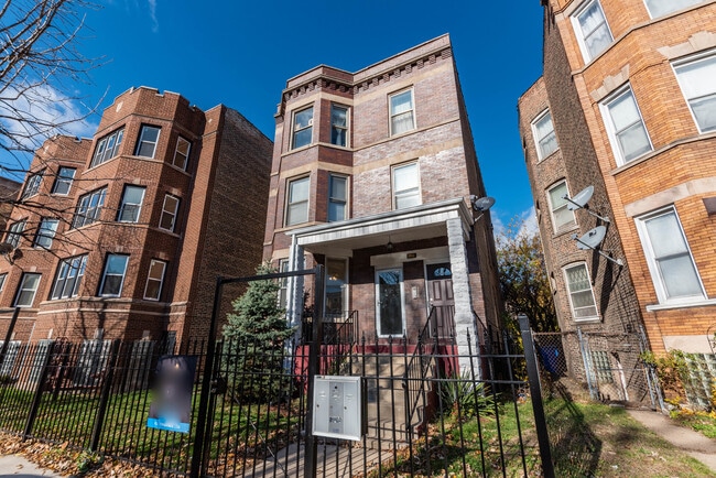 Primary Photo - 2812 E 76th St