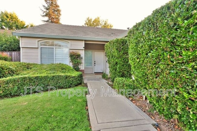 Building Photo - 3112 Gennaker Way