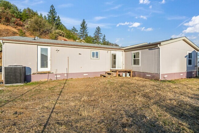 Building Photo - 1756 Tolman Creek Rd