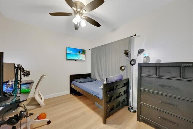 Building Photo - 2160 Heron Lake Dr