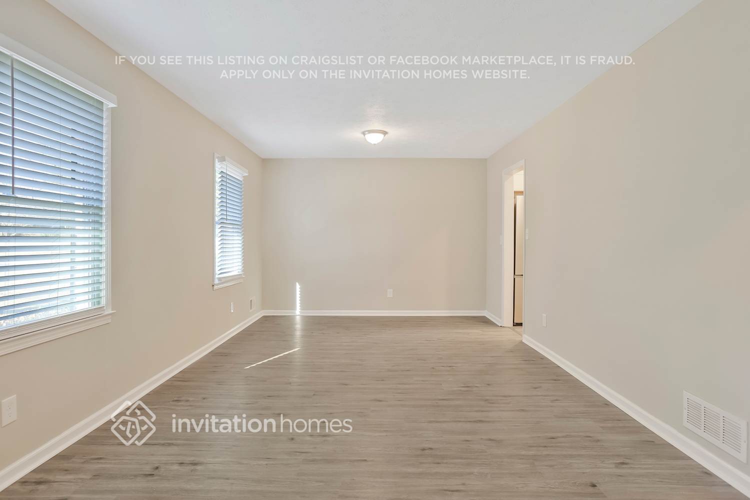 Building Photo - 3648 Fairlane Dr