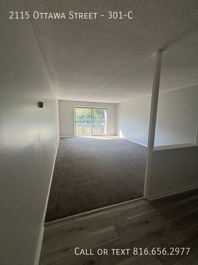 Building Photo - 2115 Ottawa St