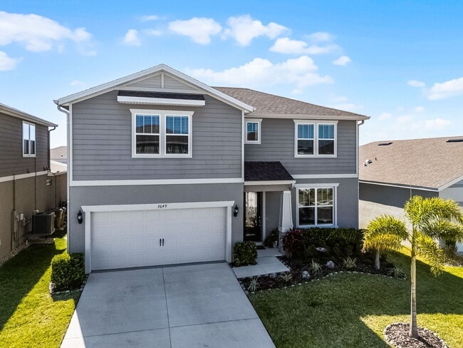 Primary Photo - Luxury Living for Lease – 5BR Home with Of...