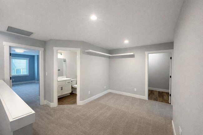 Building Photo - 11918 NE 108th St