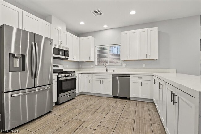 Building Photo - 4966 Andover Dr