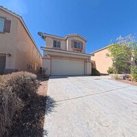 Building Photo - Beautiful Southwest 2-Story Home with Spacious Layout & Covered Patio