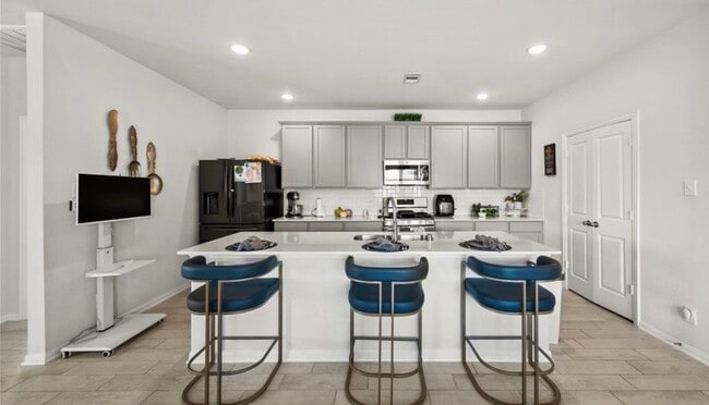 Building Photo - 1326 Ponderosa Pne Dr