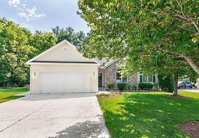 Primary Photo - 180 Kingfisher Ln