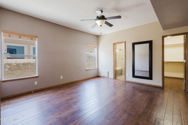 Building Photo - 3733 Tierra Campa Dr