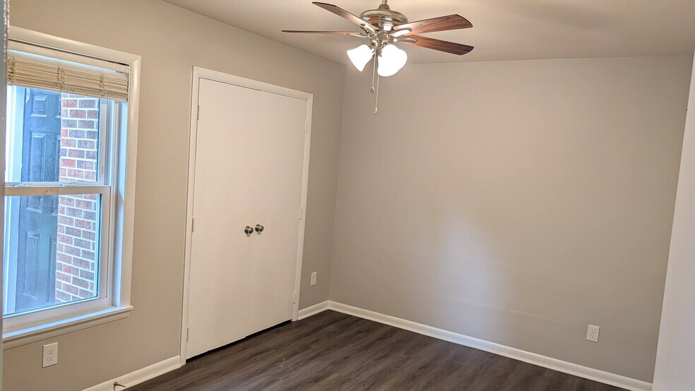 Building Photo - 610 Rawls Dr