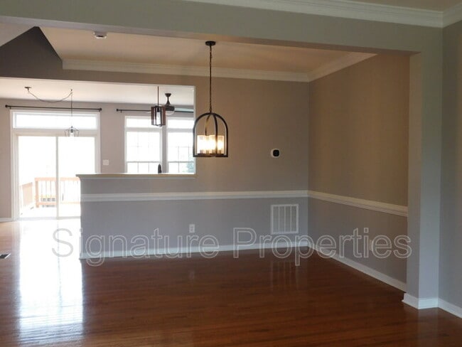 Building Photo - 8197 Belton Cir