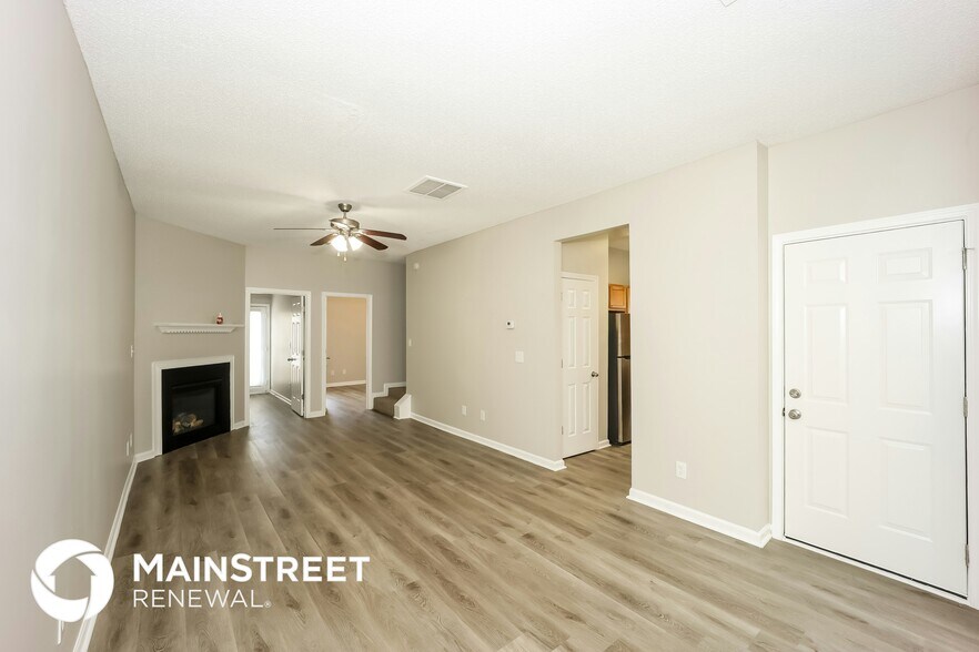 Building Photo - 358 Haverhill Ln