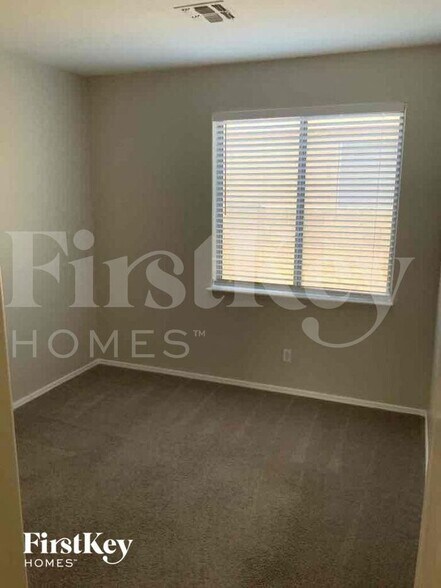 Building Photo - 12563 W Osborn Rd