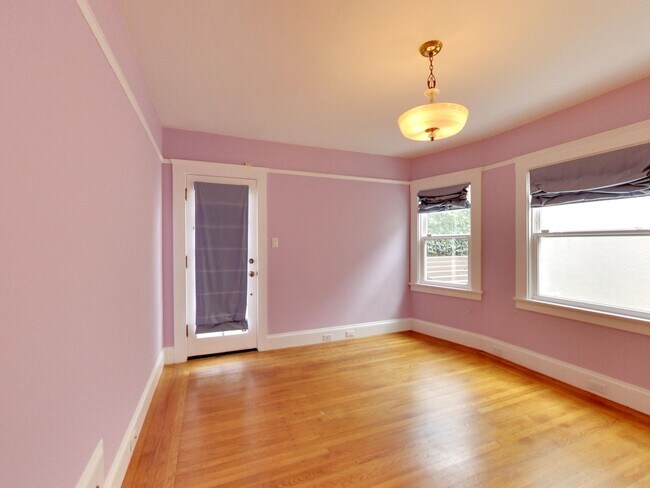 Building Photo - Stunning 4BR/3BA Home with Office, Laundry...