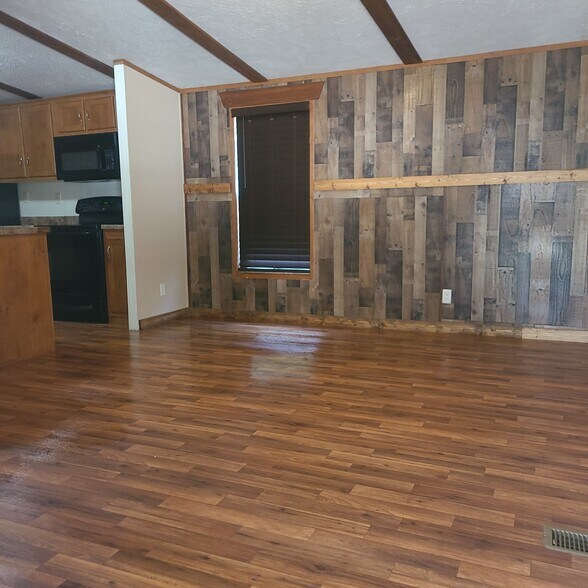 Building Photo - 3108 Medina Hwy