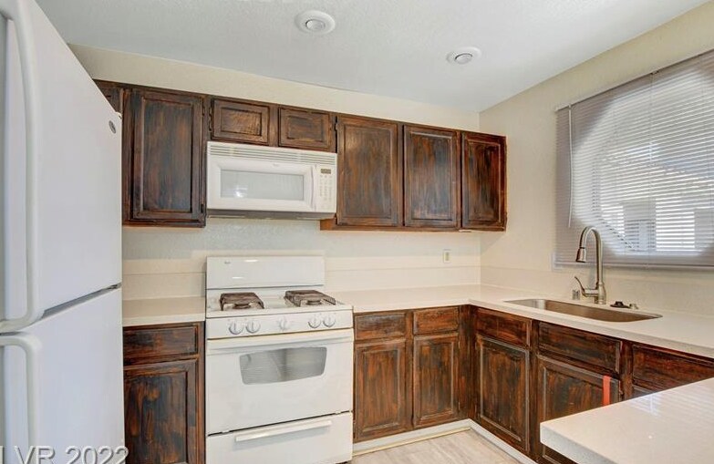 Building Photo - 5028 S Rainbow Blvd