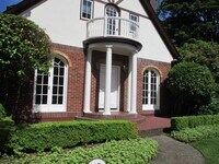 Building Photo - Stunning 4 Bedroom Home in North End Tacoma