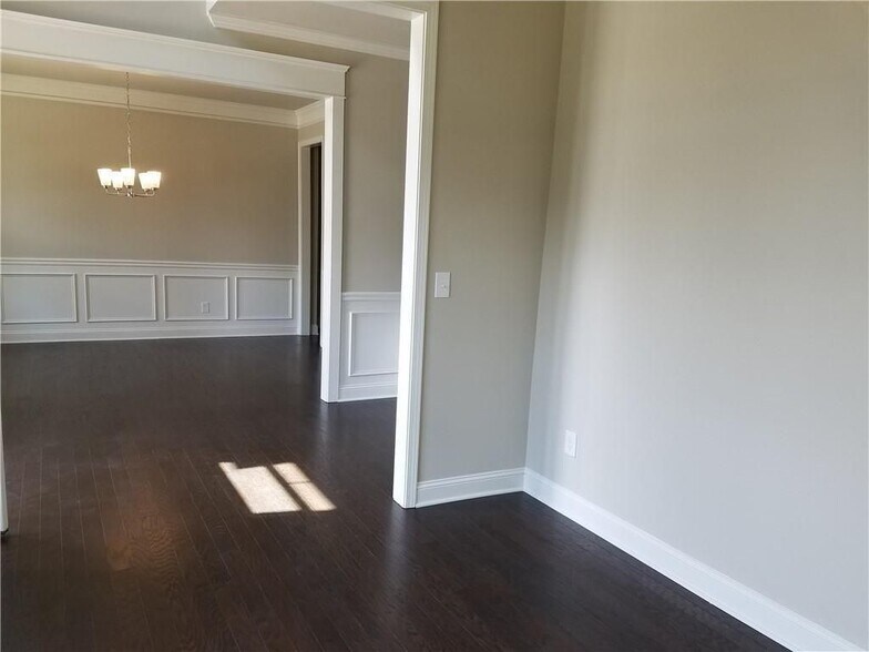 Building Photo - 3335 IVY FARM PATH