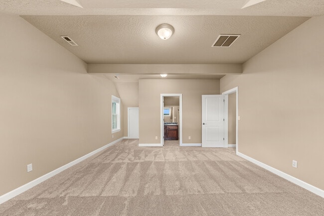 Building Photo - 7708 N Warren Ln