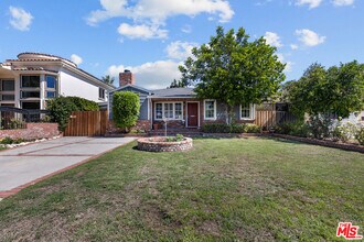 Building Photo - 4814 Lemona Ave