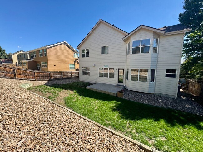 Building Photo - 4 Bed / 4 Bath Dream Home in the Hills at ...