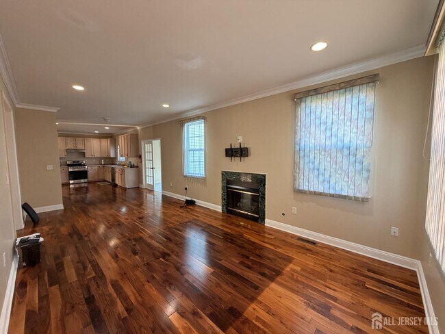 Building Photo - 87 Timberhill Dr