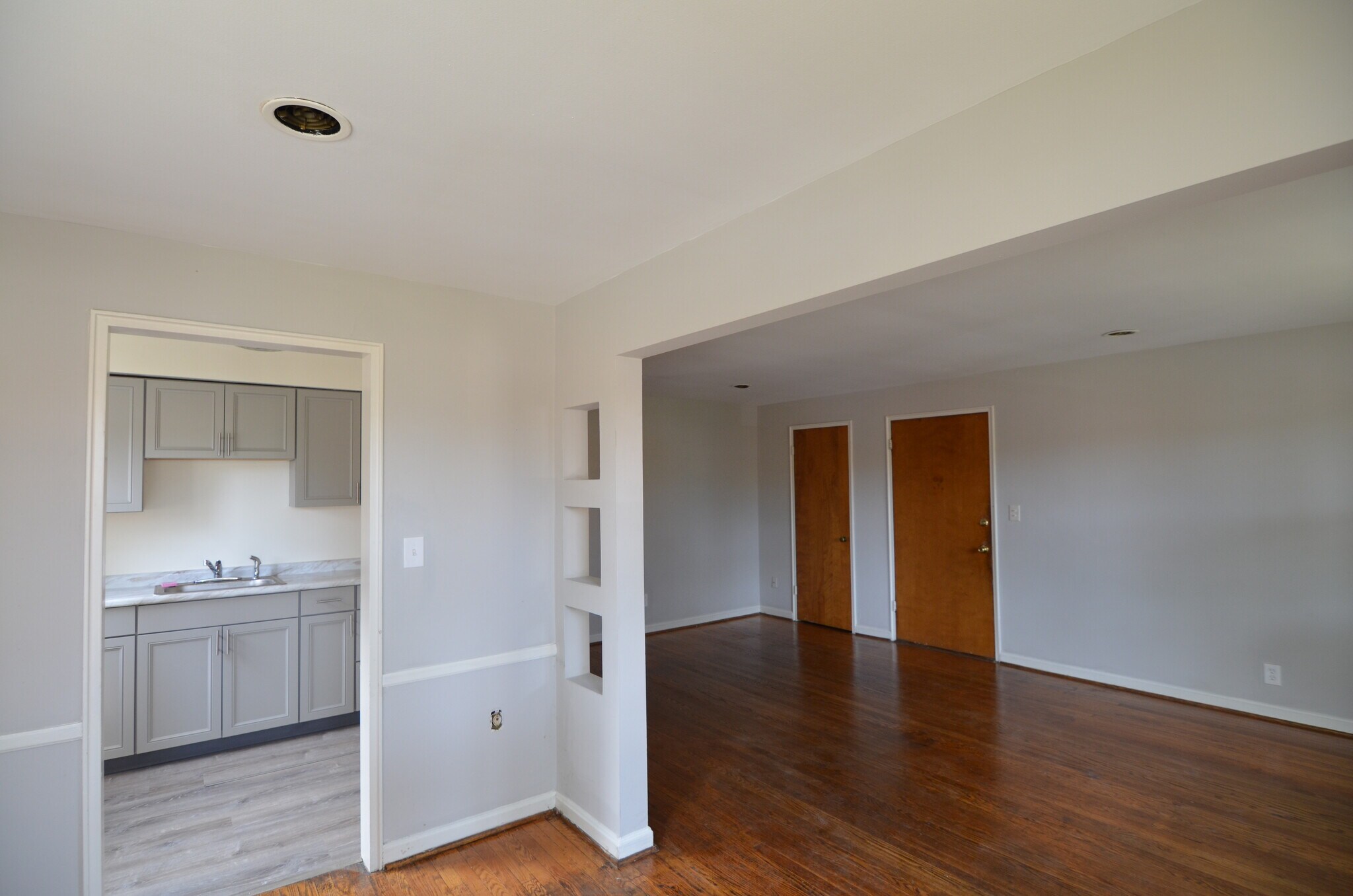 Building Photo - 6609 Bantry Ave