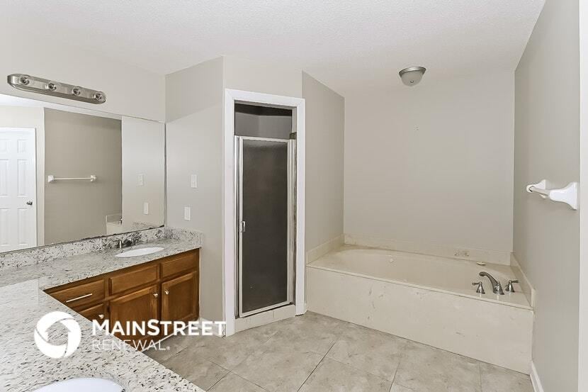 Building Photo - 7204 Germanshire Oaks Cove