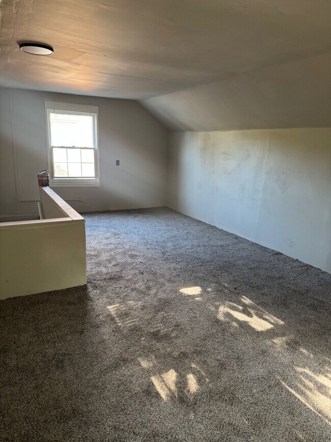 Building Photo - 13137 Elmdale St