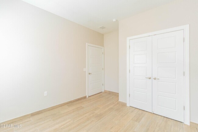 Building Photo - 14993 Eddie Mullens Ct