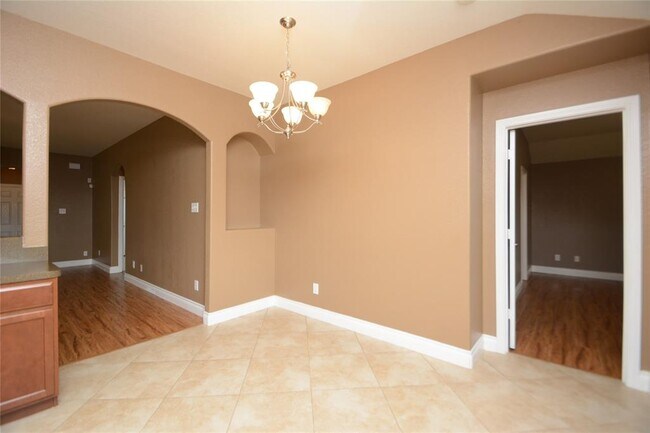 Building Photo - 12567 Canyon Falls Boulevard