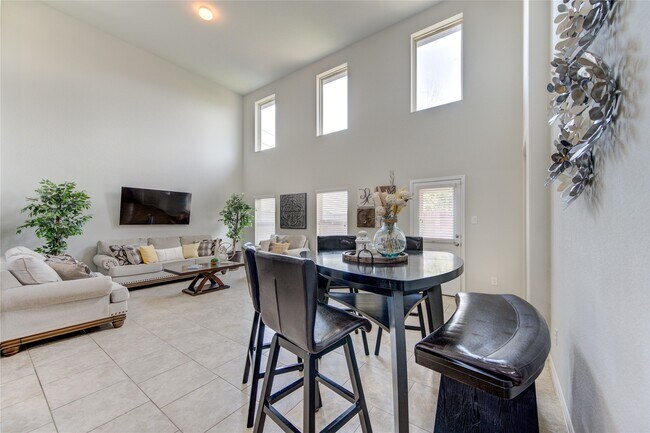 Building Photo - 29326 Dunns Creek Ct