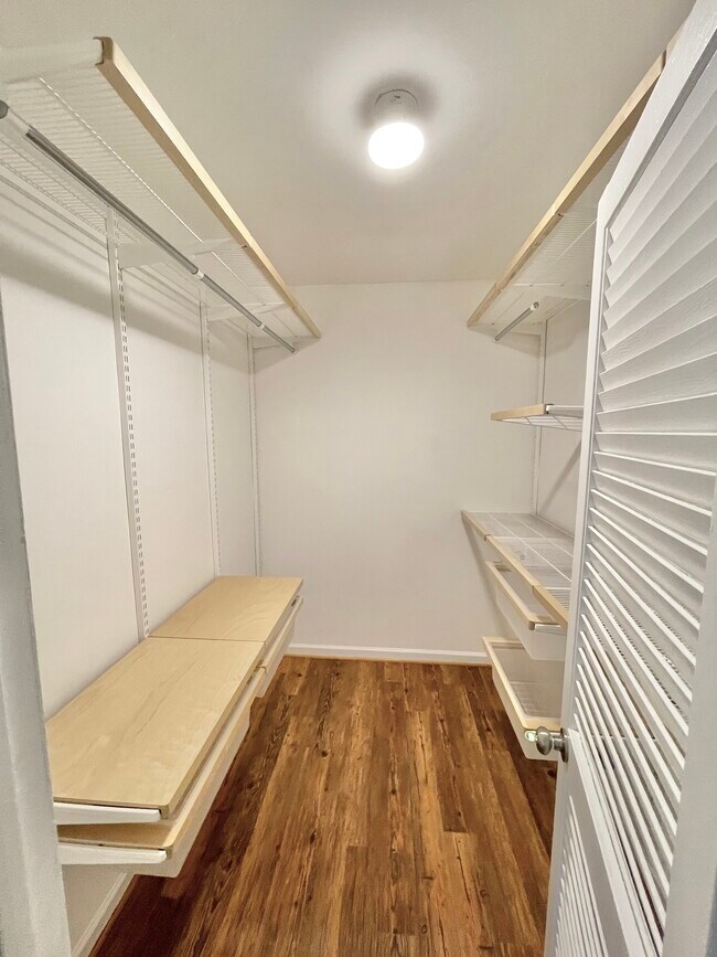 Building Photo - 1661 Westwind Way