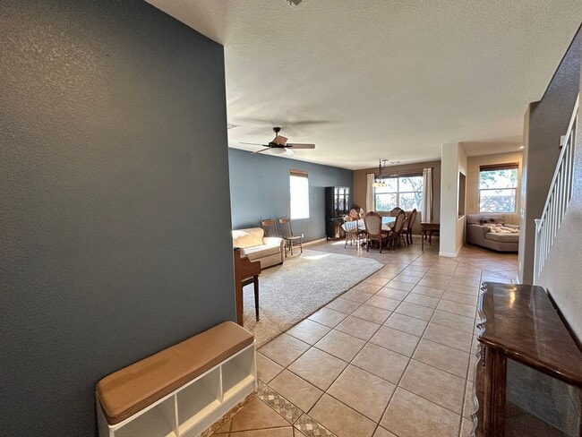 Building Photo - Furnished Beauty in Henderson