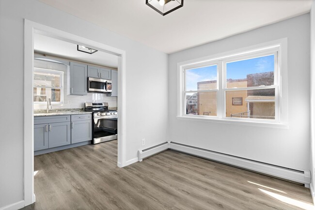 Building Photo - 35 W 23rd St