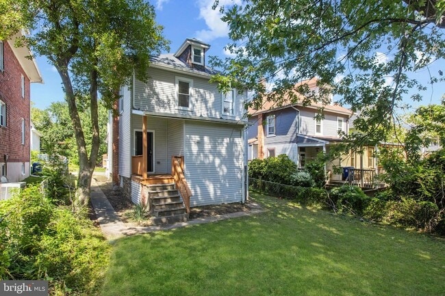 Building Photo - 505 McCabe Ave