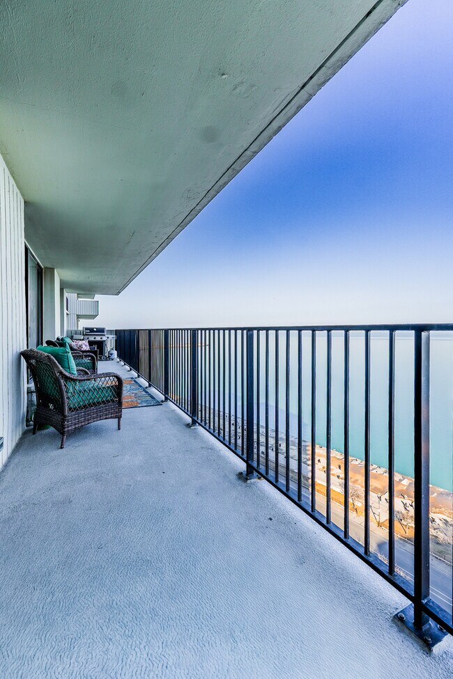 Building Photo - 1212 N Lake Shore Dr