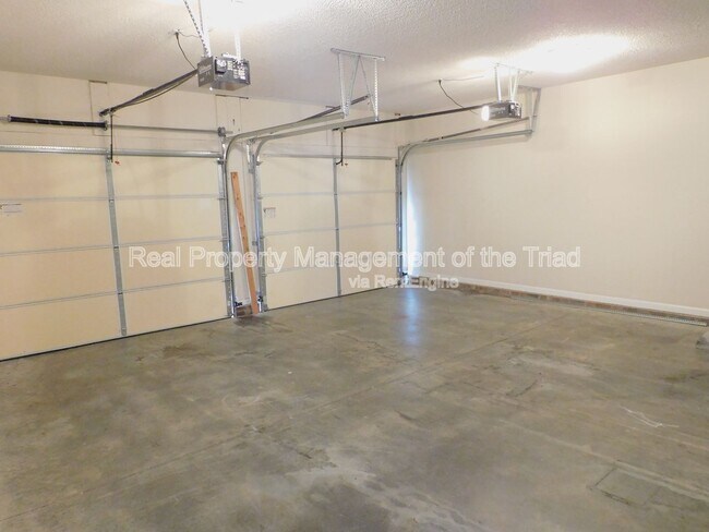 Building Photo - 4706 Ridge Fall Rd