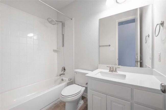 Building Photo - 2533 Milan Meadows Dr