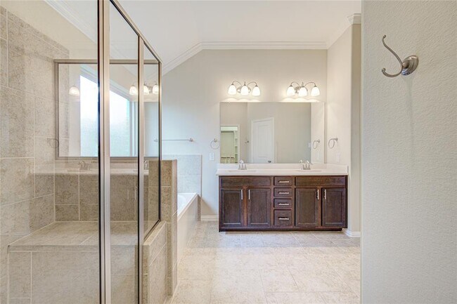 Building Photo - 6710 Trinity Trail Ln