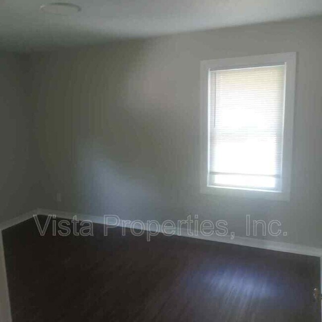 Building Photo - 301 N 41st St