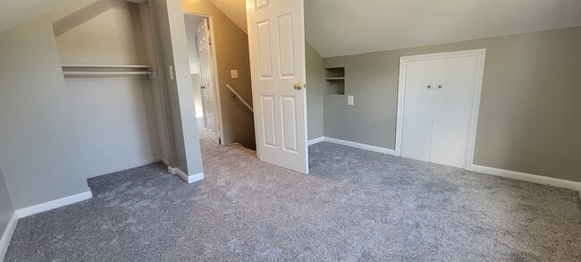 Building Photo - 17284 Ivanhoe St